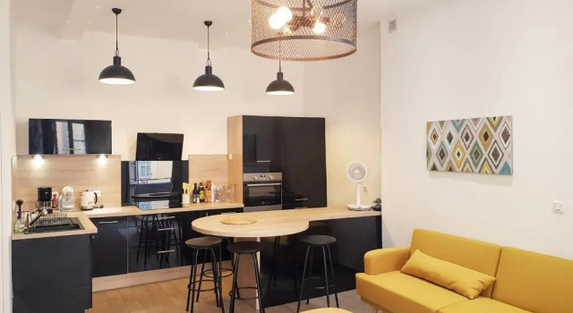 Апартаменты Beautiful 42m Near The Place D'albertas !