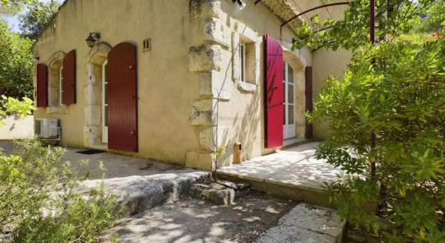 Maison Les Baux-de-Provence, 6 pièces, 8 personnes - FR-1-599-63, Забронировать Отель Ле-Бо-де-Прованс Альпий