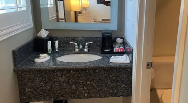 Двухместный номер Deluxe Hi View Inn & Suites