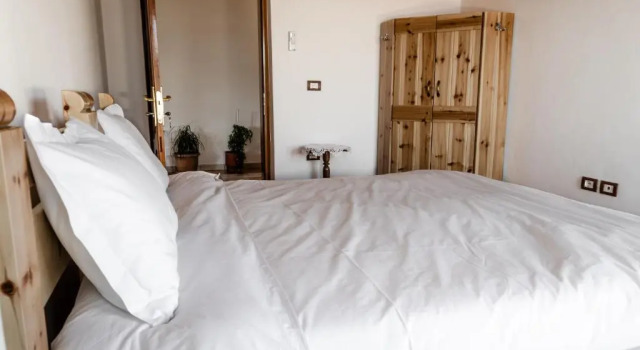 Двухместный номер Standard с видом на горы Alpeta Agrotourism & Winery - Roshnik , Berat