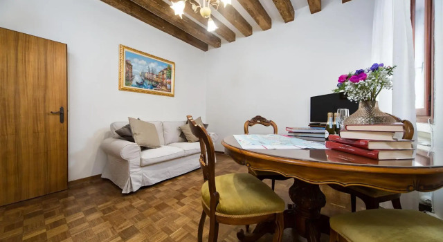 at 2 minutes from San Marco square, Забронировать Отель Кастелло Венеция