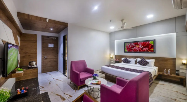 Номер Deluxe Angel Lords Eco Inn Amreli