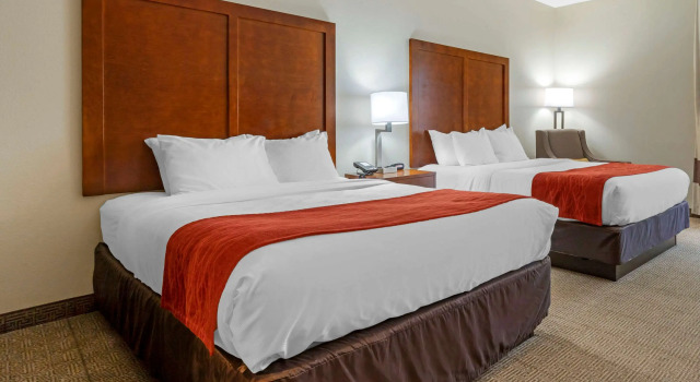 Четырёхместный номер Standard Comfort Inn & Suites Lenoir Hwy 321 Northern Foothills