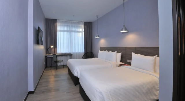 Трёхместный номер Deluxe Urban H Hotel