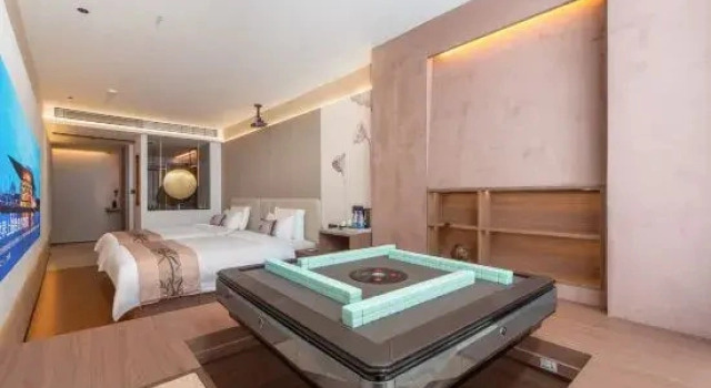 Люкс Xiyue Designer Hotel (Zhongshan Ferry Branch, Erma Road Food Street)