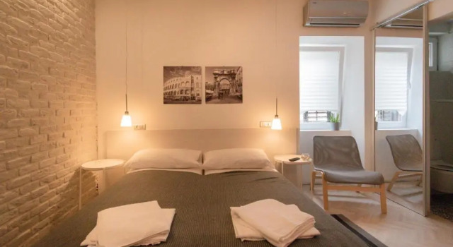 Студия L&B Old Town Studio Apartments