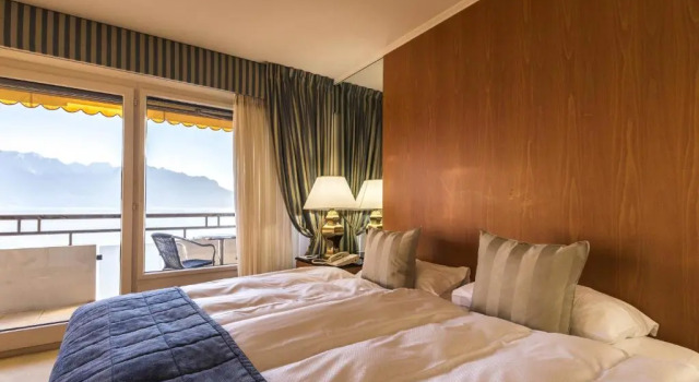 Двухместный номер Deluxe Park & ​​Lake or Lake View с балконом Royal Plaza Montreux