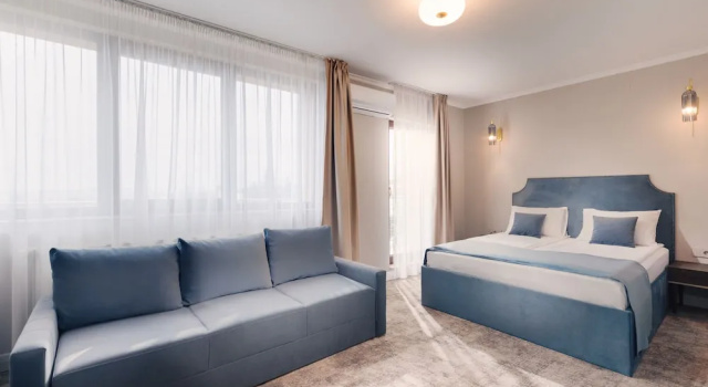 Четырёхместный номер Superior Hotel Meridian
