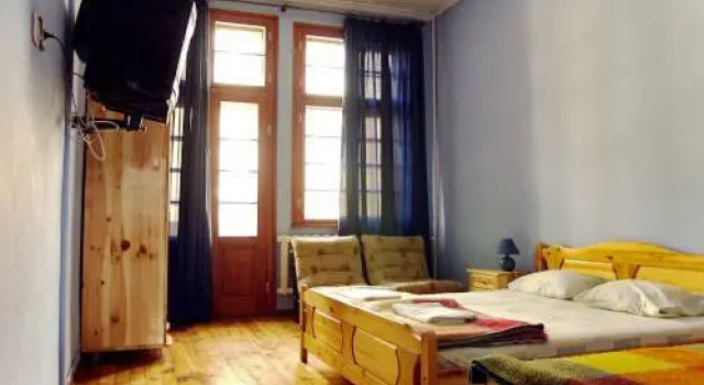 Interhost Guest rooms and apartments, Забронировать Апартаменты/квартира Недорогие отели Софии, рядом с Королевский дворец, недорого
