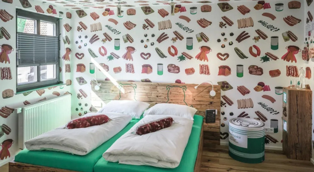 BRATWURSThotel, Book Hotel Bernlohe Franconian Lake District
