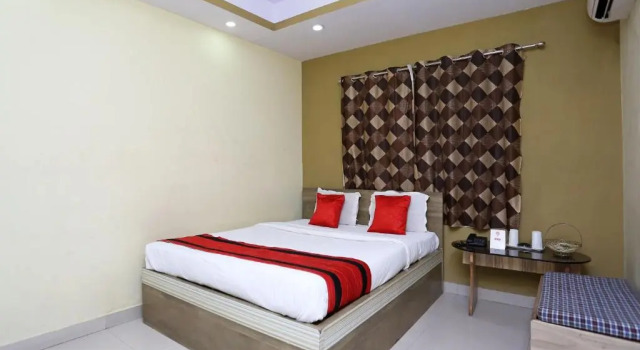 Двухместный номер Standard OYO 5718 Pratiksha Guest House