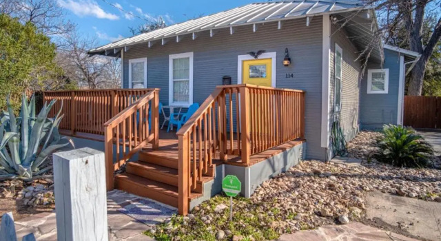 Коттедж Southtown Classic 3BR/2BA mins from Downtown