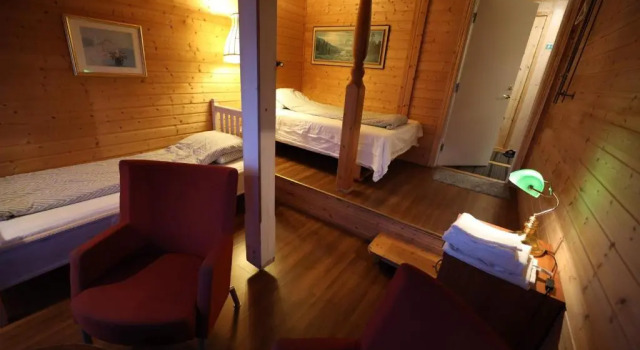 Bogen Hostel, Boek Hostel Evenes fulke nurlann