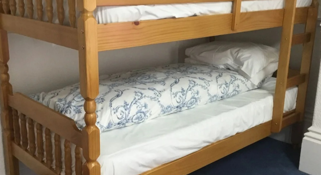 Четырёхместный семейный номер Standard Granville Hotel