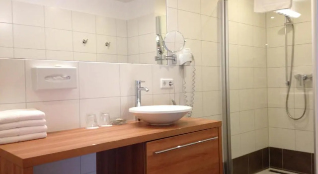Полулюкс Hotel Lindenhof