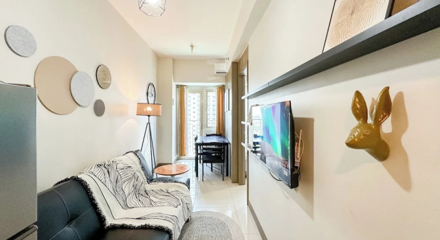 Двухместный номер Standard с балконом Coasis at SMDC Coast Residences