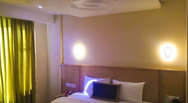Goroomgo Sun Shine Regency Shimla