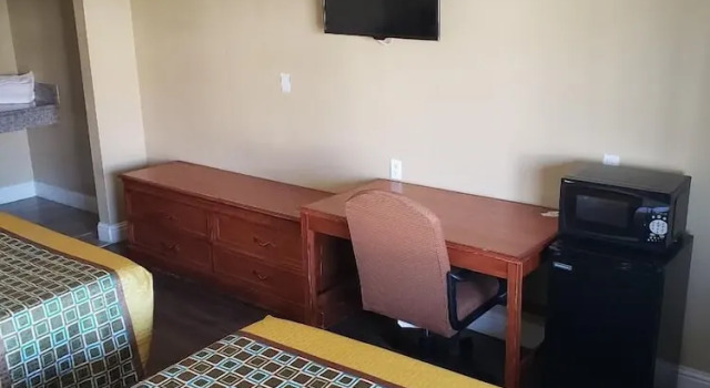Номер Standard University Inn Fresno