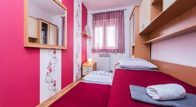 Trendy Holiday Home in Zadar With Balcony, Забронировать Дом для отпуска Виллы Задар, рядом с Спортивный центр «Вишник», Вилла