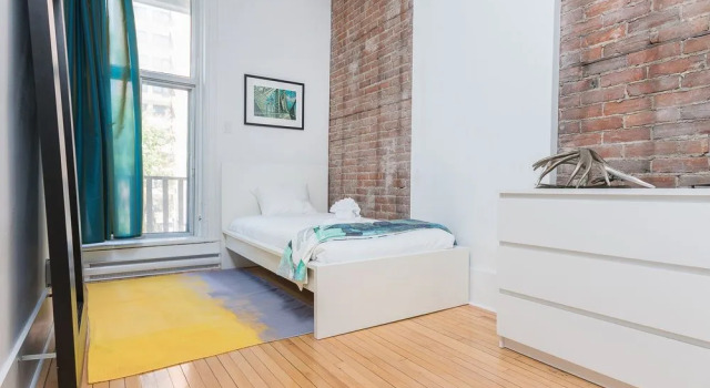 Charming 3Br in Milton Park by Sonder, Rezervasyon Otel Montreal Quebec, Complexe Desjardins yakınında