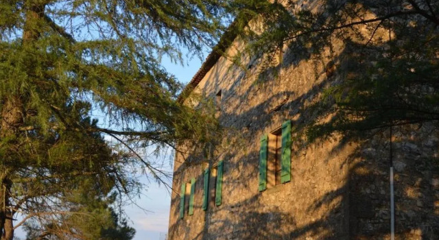 Les loups dans la bergerie, Prenota Hotel Banne Cevenne