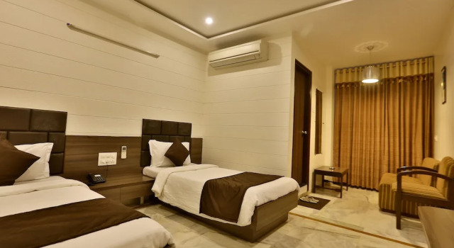 Номер Premium Hotel Kamran Palace