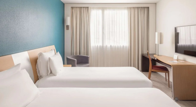 Двухместный номер Classic Отель Novotel Barcelona Cornella