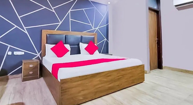 Roomshala 121 Hotel Classic