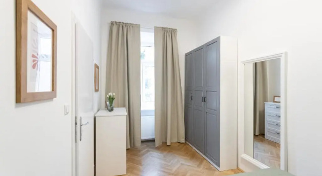 Апартаменты Apartment with balcony - trendy neighborhood