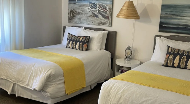 Четырёхместный номер Standard Paradise Inn On the Beach