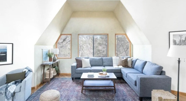 Travertine Ave in Big Bear Lake, Забронировать Отель Биг-Бэар-Сити San Bernardino Mountains