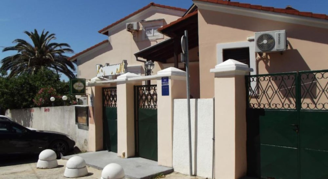 Mediterraneo Goga Apartments, Забронировать Апартаменты/квартира Мали-Лошинь Лошинь, рядом с Пляж Св.Мартин