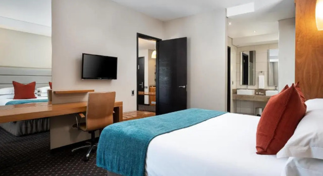 Двухместный люкс Premier Hotel O.R. Tambo