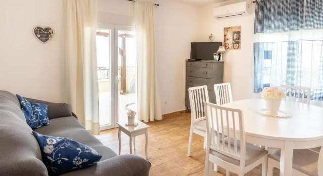 Апартаменты с видом на море Apartments Lolić