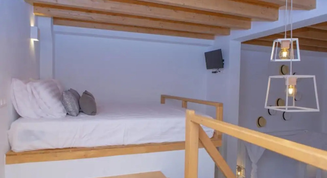 Naxos Riviera Suites