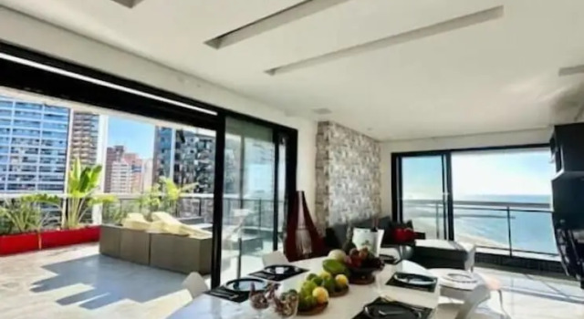 Penthouse Landscape 1403 platinum