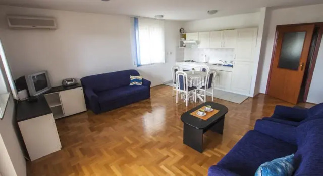 Apartment Mornar, Забронировать Апартаменты/квартира Пула Pula Riviera, рядом с Пляж в бухте Гортанова