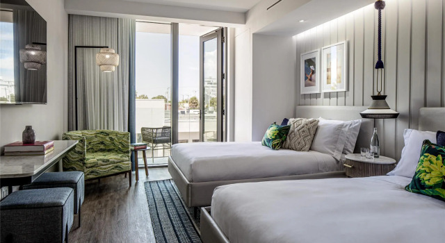 Номер Standard The Ray Hotel Delray Beach, Curio Collection By Hilton