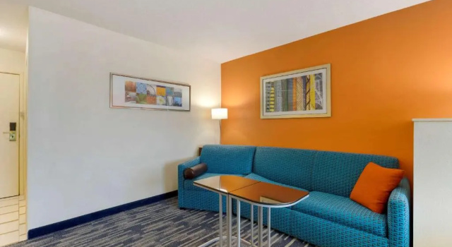 Люкс c 1 комнатой Quality Inn & Suites Keokuk North