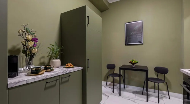 Апартаменты Comfort Delightful University Square 1BR, Balcony Church Views