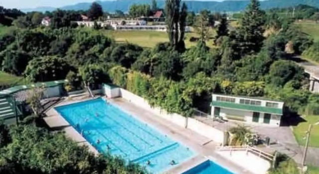 Opal Hot Springs And Holiday Park