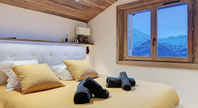 Luxury Alpine Chalet in La Rosiere for 12 Guests, Prenota Chalet Ville a Montvalezan, Villa