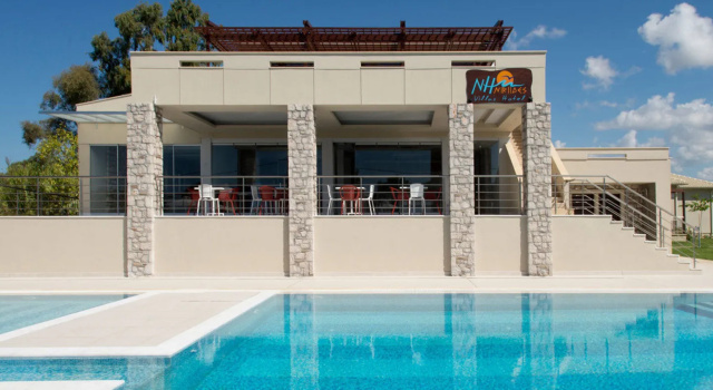 Niriides Luxury Villas