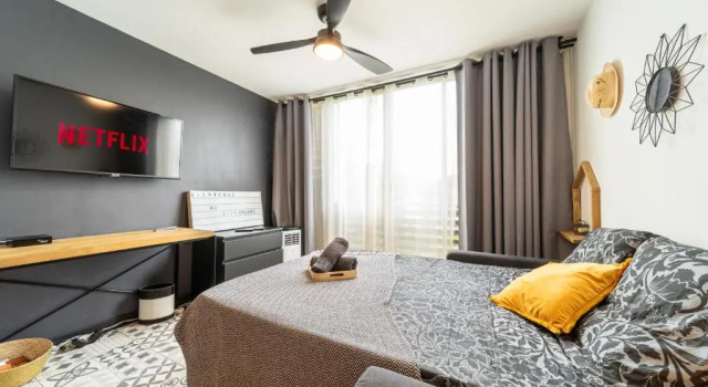 LE CITYBREAK - Studio hypercentre Saint Denis, Prenota Appartamento Hotel a Saint-Denis con parcheggio, Parcheggio