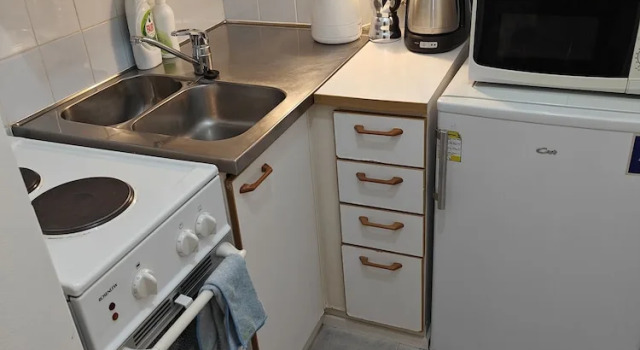 Pet-friendly 4 Bed Apt in Turku With Park Views, Boek Hotel Hotels in Zuid Finland met parkeren, Parkeren