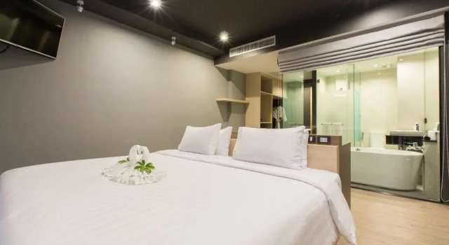 Двухместный номер Grand Deluxe Maya Phuket Airport Hotel-Naiyang Beach