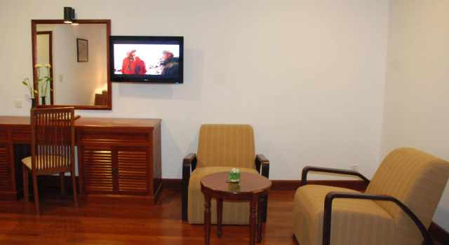 Royal Crown Hotel & Spa