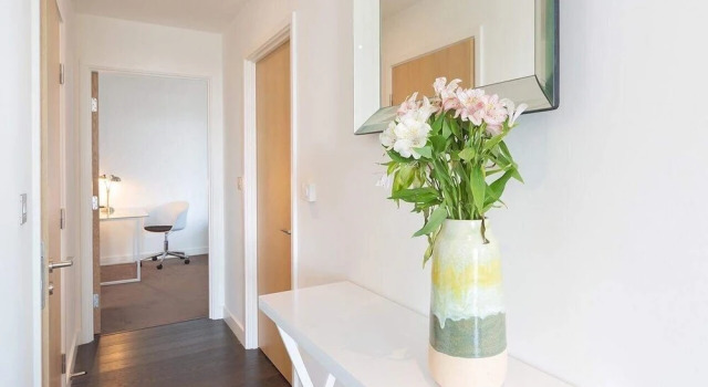 2 Bed Luxury Apartment in N. Greenwich, Забронировать Апартаменты/квартира Апартаменты Лондона, рядом с Dock Beach, Апартаменты/квартира
