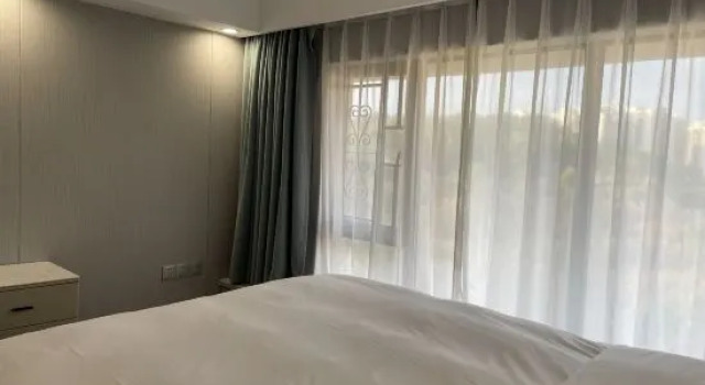 Люкс Comfort с видом на закат Xiaocheng International Apartment Hotel