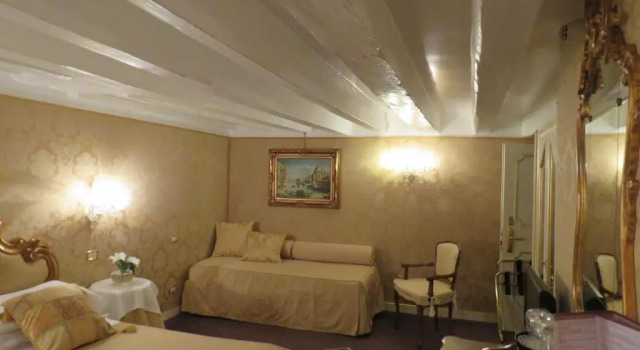 Трёхместный номер Standard Hotel Antico Doge - a Member of Elizabeth Hotel Group